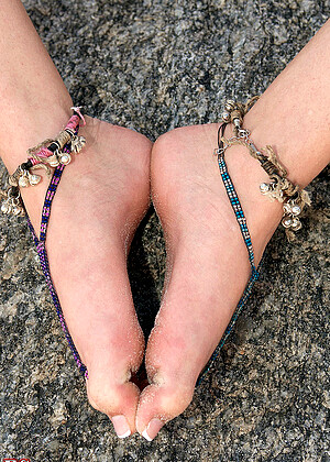 free sex pornphoto 6 Michelle Honeywell plase-babe-tatoo legsex
