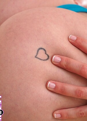 free sex photo 2 Silvia Soprano Esluna Love tattoos-face-applegate lezkey
