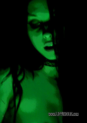 free sex pornphoto 14 Liz Vicious poran-goth-lbfm-queenie lizvicious