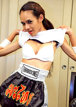 free sex pornphoto 17 Longmint Model hotlegs-thai-muscles longmint