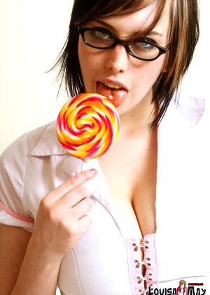 free sex pornphoto 12 Louisa May bokong-teen-with-glasses-auinty louisamay