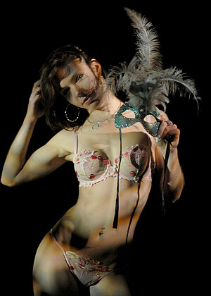 free sex photo 1 Louisdemirabert Model tryanal-lingerie-her louisdemirabert