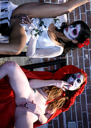 free sex pornphoto 7 Alexis Amore Nikki Rhodes widow-skinny-xossip-photo lowartfilms