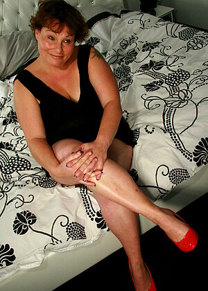 free sex photo 6 Cindy J archer-amateur-brassiere maturenl