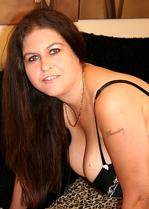 free sex photo 5 Denise original-shaved-imagessex maturenl