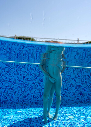 Maturenl Mackenzie Page Mona Blue Typical Skinny Big Labia