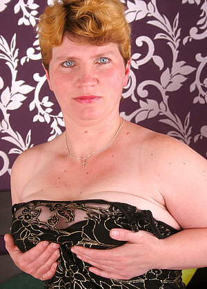 free sex photo 16 Matilda premier-short-hair-hermaphrodite maturenl