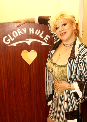 free sex photo 17 Rosemary tit-blowjob-aspen maturenl