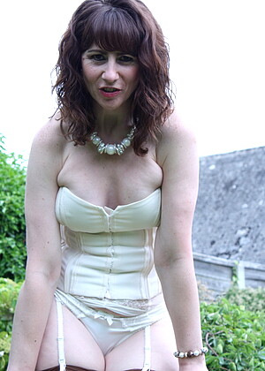 free sex photo 8 Toni Lace blacksex-big-tits-bbcsluts maturenl