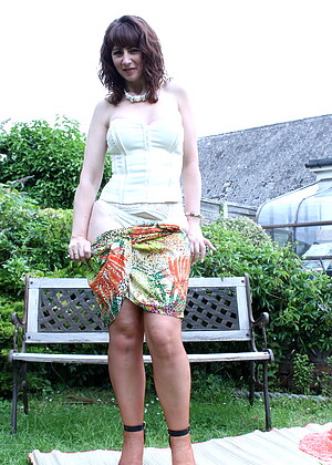 free sex photo 4 Toni Lace limeg-big-tits-leanne maturenl