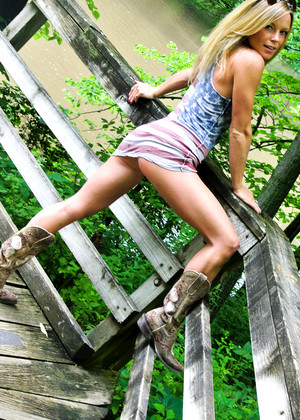 free sex pornphoto 11 Meet Madden hills-blonde-fullhd-photo meetmadden