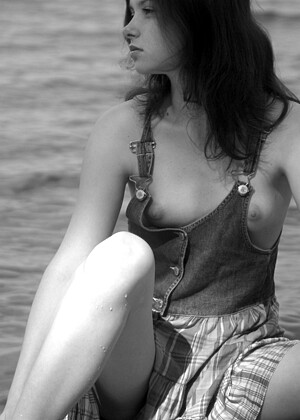 free sex photo 10 Anna S holed-beach-tushi metart