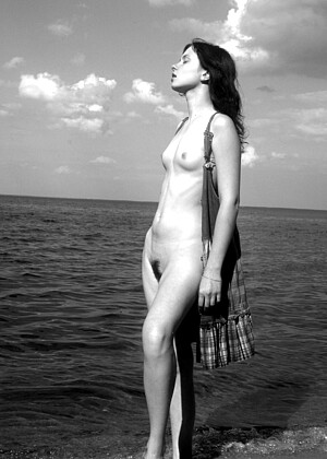 free sex photo 12 Anna S holed-beach-tushi metart