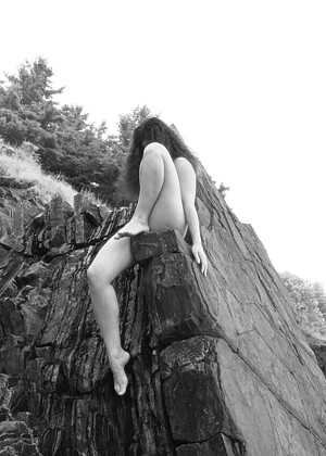 free sex photo 14 Canadian Amateurs thighsminiskirtsitting-hairy-sinz metart
