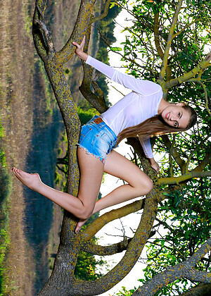 free sex photo 5 Elle Tan view-outdoor-xvideos metart