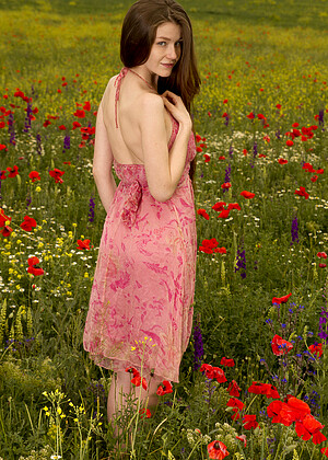 free sex photo 16 Emily Bloom fever-big-tits-posgame metart