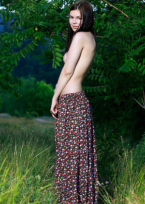 free sex pornphoto 18 Karolina Young wifesetssex-shaved-honey metart