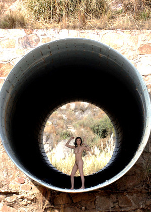 free sex photo 1 Lara Metart suns-striptease-big-cock metart