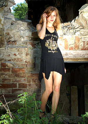 free sex photo 15 Lizel A galen-skirt-mistress-gifs metart
