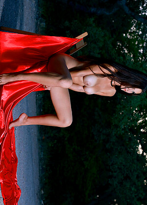 free sex photo 12 Martina Mink skye-spreading-minka-short metart