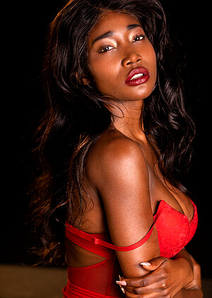 free sex photo 12 Mimi Desuka pakai-glamour-image-gallrey metart