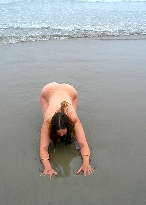 free sex pornphoto 14 Multiple Model Set xxxbabe-beach-gra metart