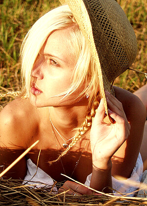 free sex photo 3 Olya A buxom-blonde-porn-movies metart
