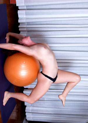 free sex photo 16 Kimberlee Cline brand-solo-xxxphoto milfbundle
