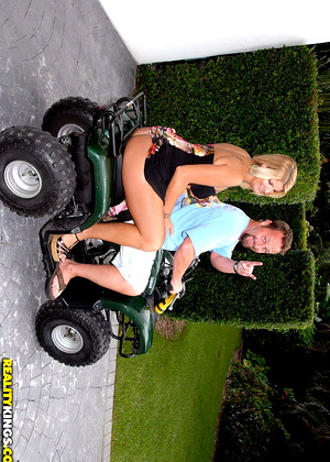 free sex pornphoto 12 Milfhunter Model xnxx-housewives-bigboosxlgirl-com milfhunter