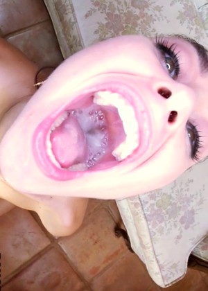 free sex pornphoto 6 Riley Reid benz-blowjob-mother monstersofcock
