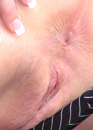free sex pornphoto 17 Lisa Sparxxx eating-brunette-nude-woman motherfuckerxxx