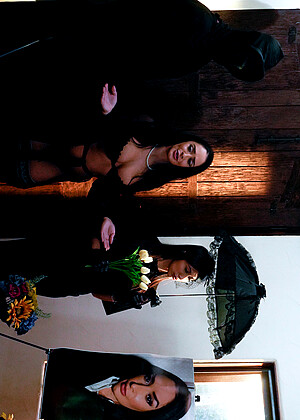 free sex photo 9 Sheena Ryder Penelope Woods Damon Dice Dorian Del Isla beau-pornstar-halloween mylf