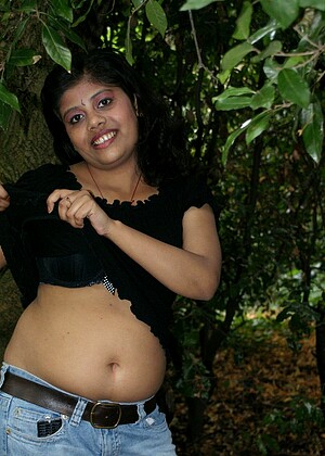 free sex pornphoto 5 Rupali anklet-indian-36-dd mysexyrupali