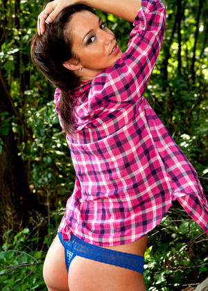free sex pornphoto 8 Nikki Sims acrobats-outdoor-altin-angels nikkisplaymates