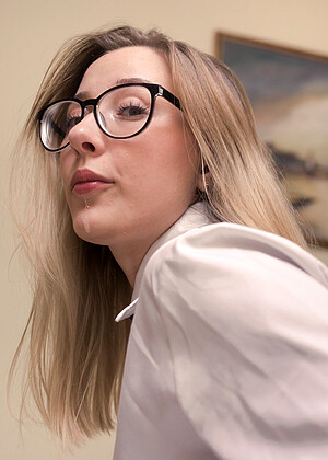 free sex photo 4 Mary sexobabes-glasses-filejoker nucosplay