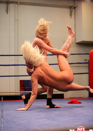 Nudefightclub Simony Diamond Karina Shay Brunettexxxpicture Blonde Porno Indir