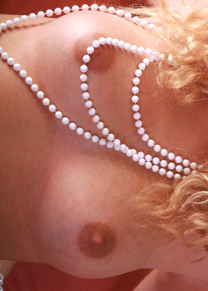 free sex photo 4 Darleen pornpoto-blonde-seemomsuck oldje