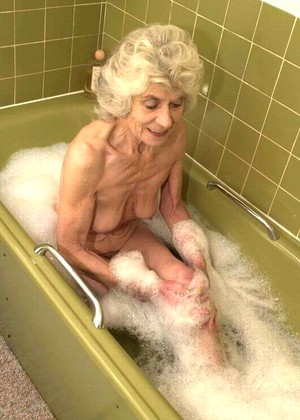 free sex photo 6 Oldtarts Model istripper-old-anal-mom oldtarts