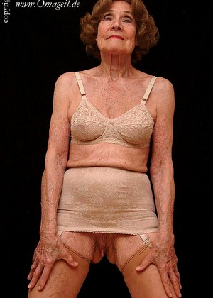 free sex photo 15 Oma Geil 3gpmaga-grandma-adult-wrinkled-hot-babes omageil