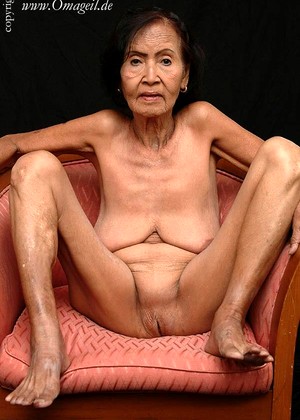 free sex pornphoto 14 Oma Geil hdefteen-old-homemade-wrinkled-fatties omageil