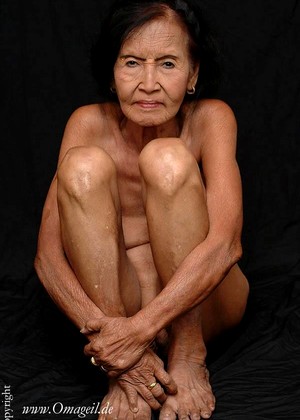 free sex pornphoto 16 Oma Geil hdefteen-old-homemade-wrinkled-fatties omageil