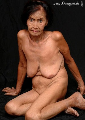 free sex pornphoto 7 Oma Geil hdefteen-old-homemade-wrinkled-fatties omageil