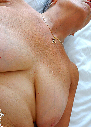 free sex pornphotos Omahotel Bob Kornele Awesome Saggy Tits Hd 88xnxx