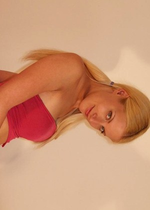 free sex pornphoto 5 Nikki Noo hiden-blonde-muse-photo onlytease
