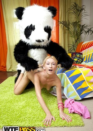 free sex photo 13 Pandafuck Model bff-toy-bizarre-ultrahd pandafuck