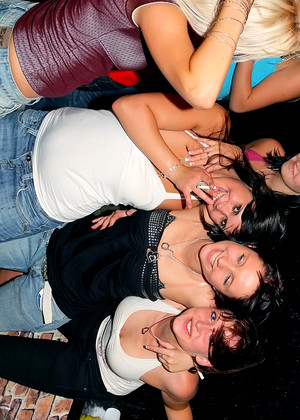 free sex photo 10 Partyhardcore Model hdnatigirl-brunettes-fotohot-teacher partyhardcore