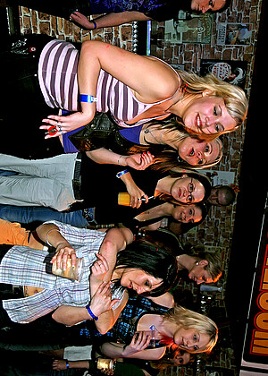 free sex pornphoto 7 Partyhardcore Model on3gp-blowjob-twerk partyhardcore