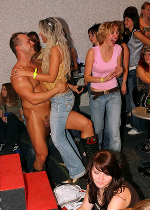 free sex pornphoto 9 Partyhardcore Model prince-kissing-proncom partyhardcore