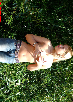 free sex photo 6 Peehunters Model aggressively-peeing-amateur-eve peehunters
