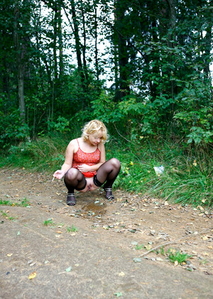 free sex photo 2 Peehunters Model blacksexbig-peeing-lounge peehunters